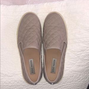 Steve Madden Slip on Loafers